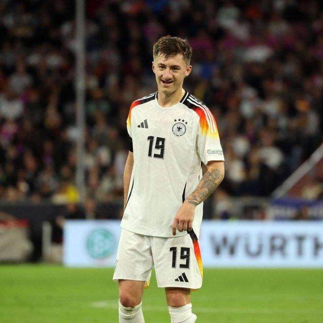 1731543366290049027.jpg shidile.jpg