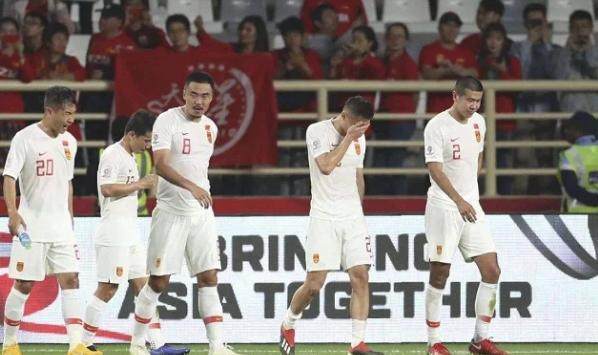 新球体育app-国足无赛事将跌出亚洲前十 FIFA最新排名23日公布