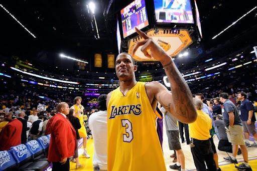 1627996724615016227.jpg E70vqJuVoAI7azX.jpg